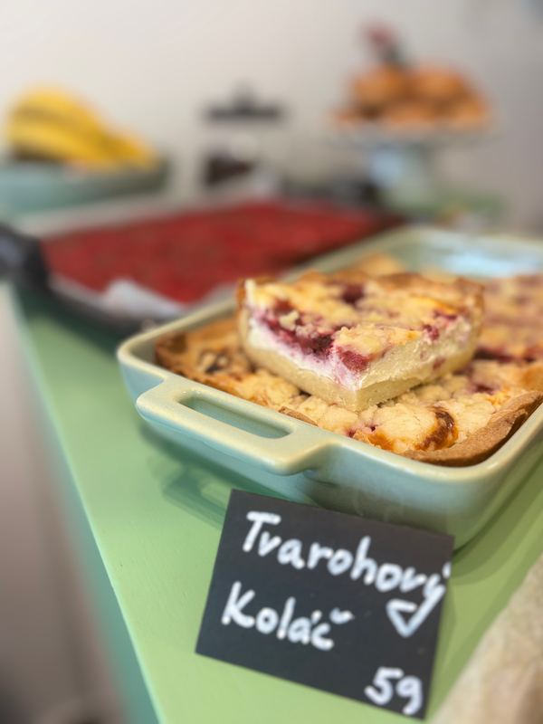 Tvarohový koláč s malinami
